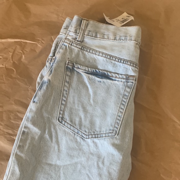 Button Fly Mom - Picture 4 of 4